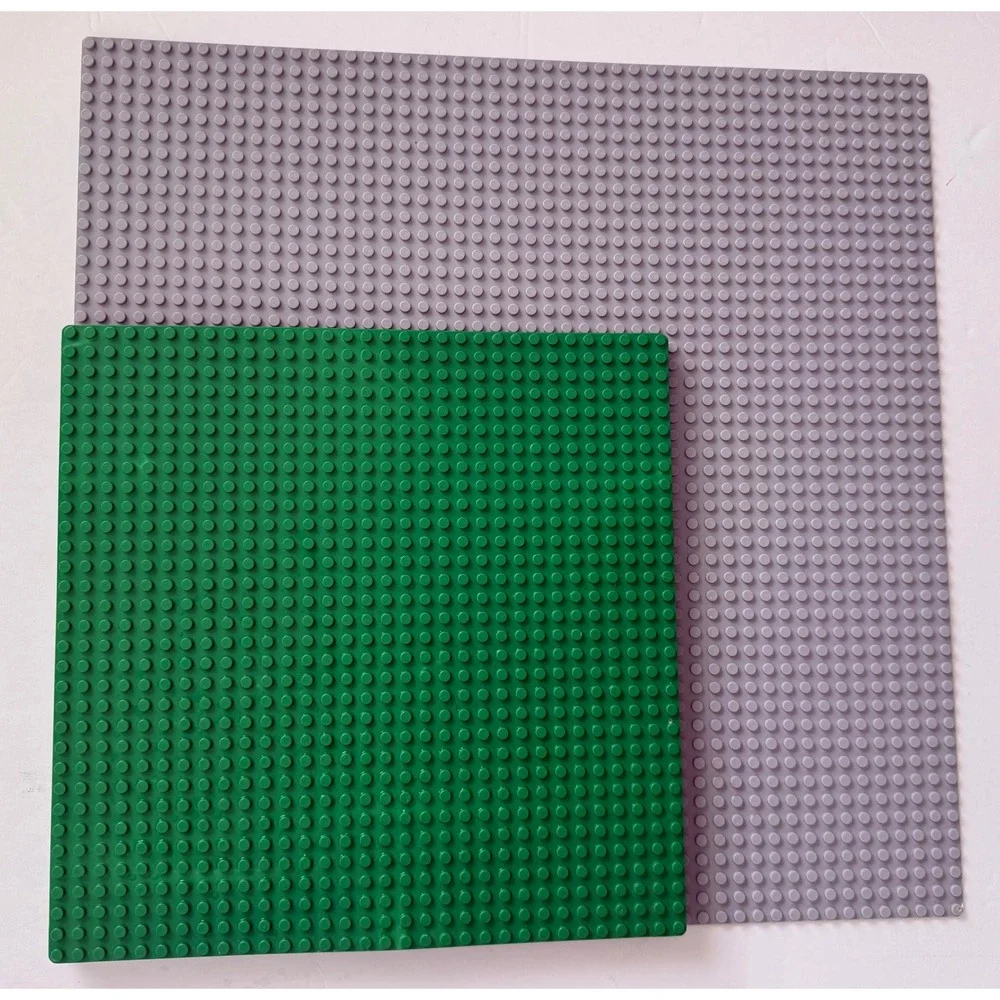 LEGO Baseplate Bundle 5 pcs LOT Grey Tan 10x10 and 15x15 Building Plate Bars
